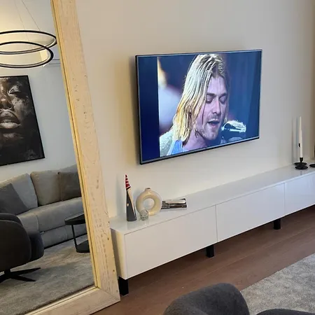 Apartment Dockside Waterfront Belgrade