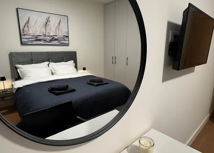 Dockside Waterfront Lejlighed *